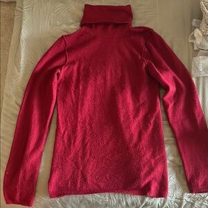 GAP Women's Vibrant Red Turtleneck Sweater